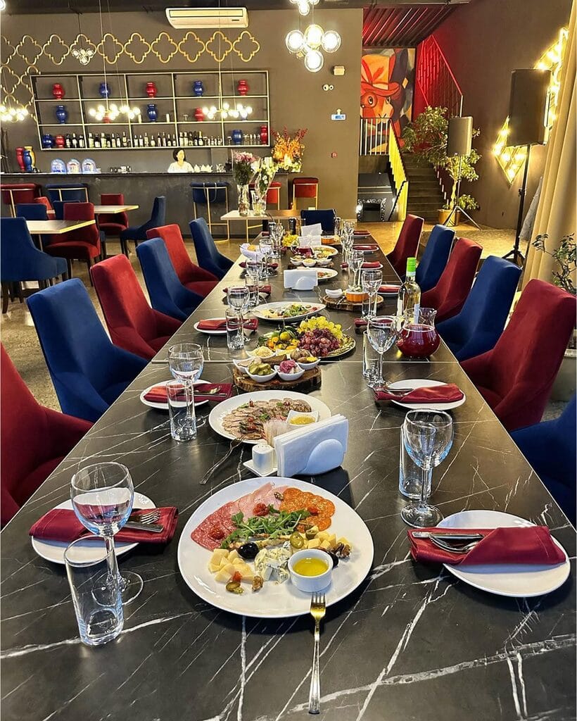 Дни рождения в ресторане Кролик в шляпе 2 clop